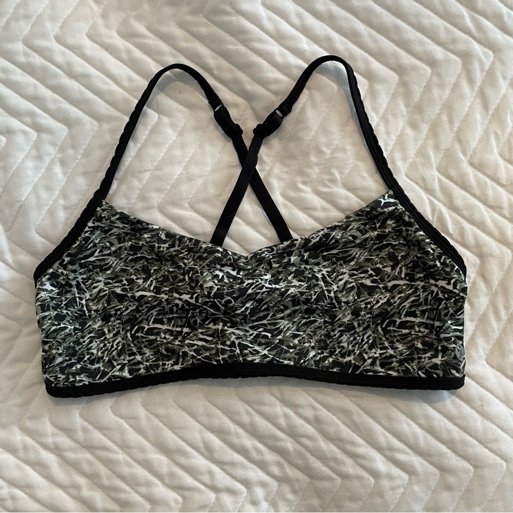 Lululemon Hot Spell Bra Mini Ripple Desert Olive Fatigue Green Black